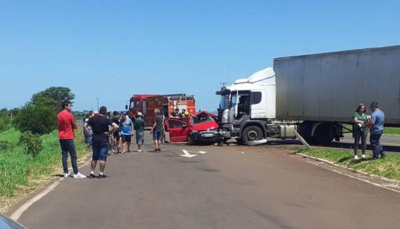 O acidente aconteceu no trevo de entroncamento da BR-285 com a RS-168