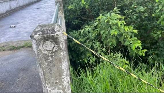 Vítima e suspeito estavam sob uma ponte em Indaial, onde haviam combinado de se encontrar para fumarem maconha juntos.