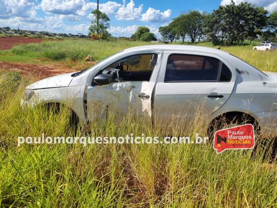Colisão entre carro e moto deixa dois feridos no trevo do parque em Três de Maio - foto 2