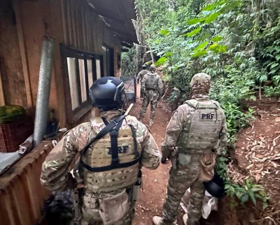 PRF participa de operação do GAECO contra organização criminosa no Oeste de SC - foto 2