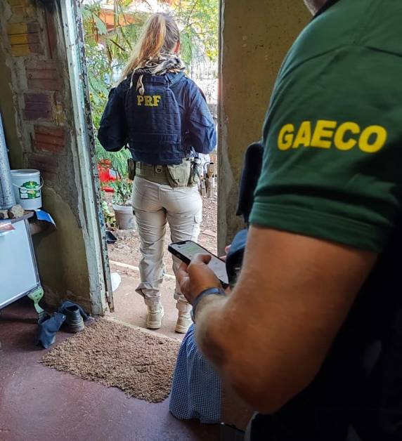 PRF participa de operação do GAECO contra organização criminosa no Oeste de SC - foto 5