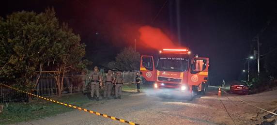 Corpo carbonizado é encontrado no interior de casa incendiada no Centro de Soledade - foto 3