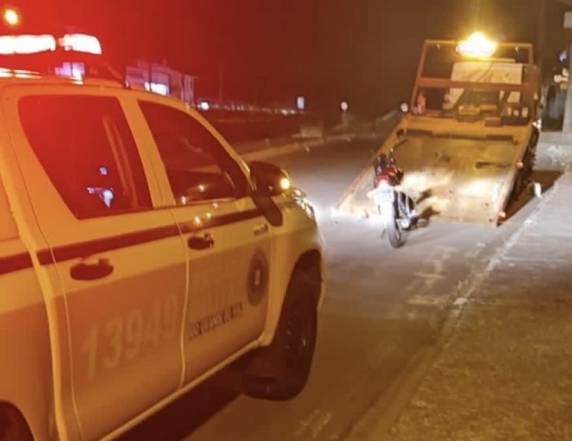 O veículo, que era conduzido por um jovem de 18 anos sem Carteira Nacional de Habilitação (CNH), foi abordado por policiais do 1º Pelotão Rodoviário de Santa Maria.