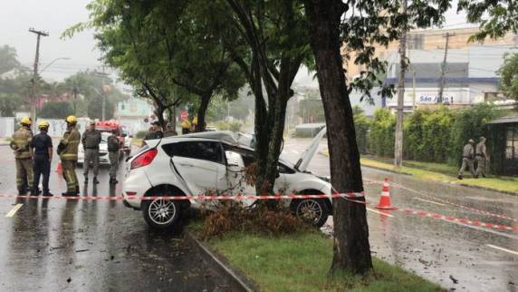 Condutora estava sozinha no veículo