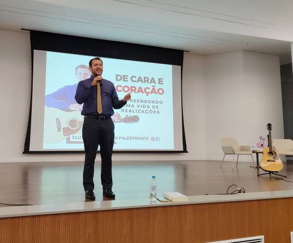 Capacitação show reúne Apaes da região em Três de Maio - foto 2