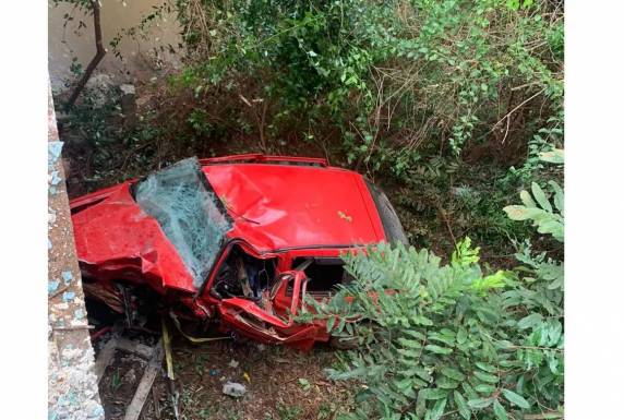 Homem morre após colisão e veículo cair no leito de um arroio, na RS-155 em Ijuí - foto 4