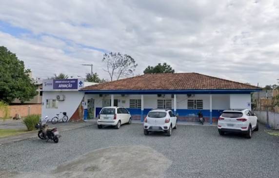 Segundo a Polícia Militar, criança foi encontrada ilesa na casa do suspeito, pouco depois de ser levada por ele. Mãe disse aos militares que não conhecia o suspeito.