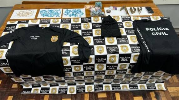 Suspeito foi preso em flagrante e a finalidade da falsa DP será investigada pela Polícia Civil. Não se descarta que o objetivo era aplicar golpes