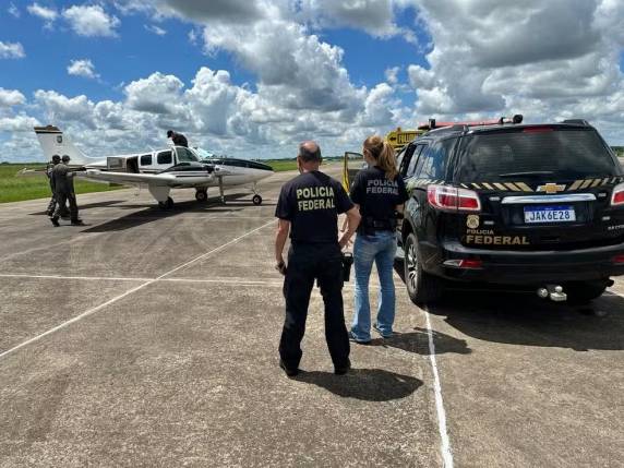 Homem foi preso em 2017 transportando 361 kg de maconha no Brasil, mas fugiu da cadeia durante uma saída temporária. Acusado foi localizado na Argentina após ter o nome incluído na lista de procurados da Interpol.