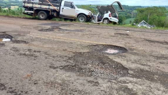 Acidente na RS-305 deixa uma pessoa morta e outra gravemente ferida, em Horizontina - foto 3