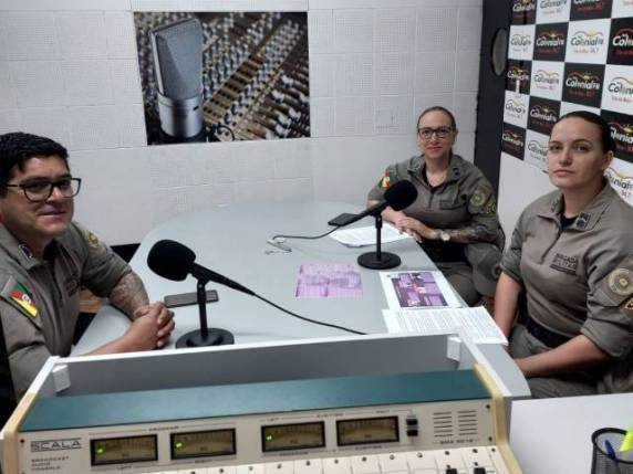 A patrulha, formada por policiais militares capacitados, entra em ação a partir do deferimento da Medida Protetiva de Urgência pelo Poder Judiciário, com despacho de necessidade de acompanhamento da força policial até decisão de extinção ou término do prazo de concessão da Medida.