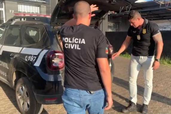 Prisão aconteceu na tarde desta quarta-feira, no bairro Morada do Vale I; segundo relatado aos policiais, ela tentou extorquir o companheiro para pagar uma dívida
