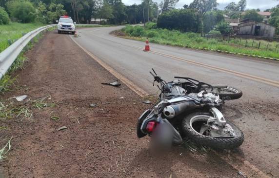 Motociclista morre após colisão de moto em defensa metálica de uma curva na RS-305 - foto 3
