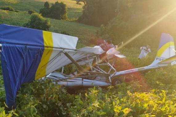 Queda de ultraleve deixa dois feridos em Santa Rosa - foto 2