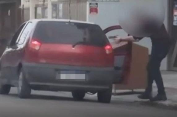 Agentes disfarçados realizaram compras de entorpecentes autorizadas pela Justiça, durante a investigação, para embasar o inquérito