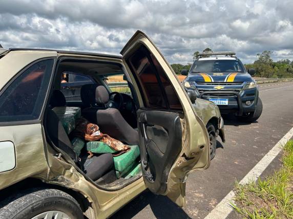 Durante a fuga, homem dirigiu pela contramão e provocou acidentes até ser capturado pela PRF.