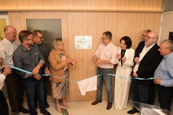 Durante o ato, a Secretária Arita Bergmann parabenizou a instituição e destacou a eficiência da gestão na administração do recurso encaminhado pelo Governo do Estado para a obra.