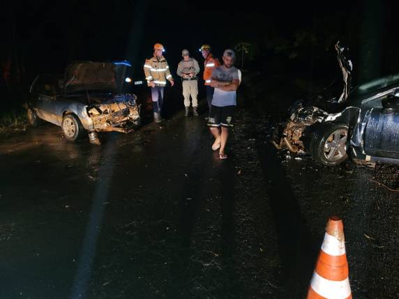 Colisão frontal na RS-305 em Horizontina deixa uma pessoa ferida - foto 3