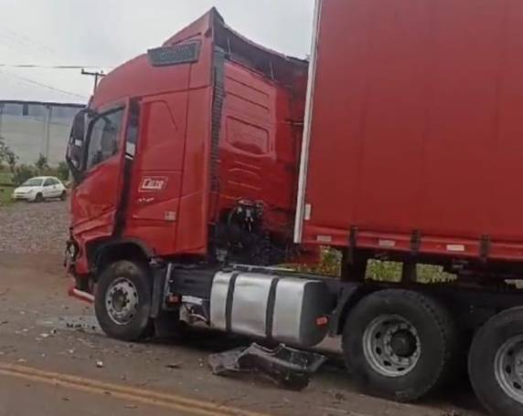 Suspeitos em fuga causaram grave acidente na BR-468, em Três Passos - foto 4
