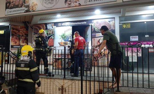 Fogo teria iniciado em uma fritadeira