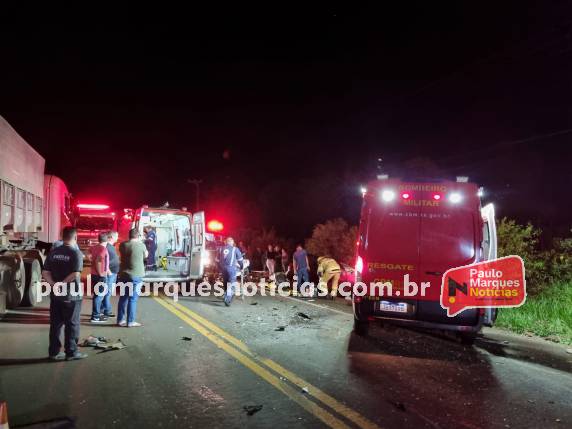 Colisão frontal entre veículos deixa um morto e feridos na BR-472, em Santa Rosa - foto 4