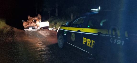 O motorista, natural da Argentina, informou que levaria o ilícito da Argentina a Caxias do Sul.