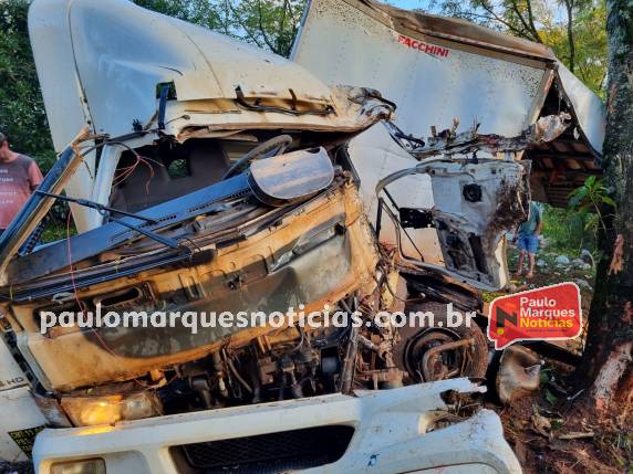 O acidente ocorreu próximo da lombada física no bairro Carolina