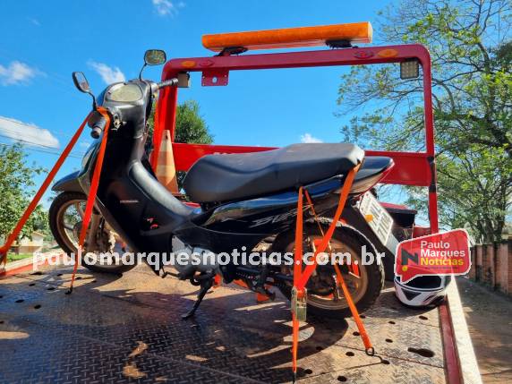 Motociclista fica ferida em acidente na Av. Santa Rosa, em Três de Maio - foto 2