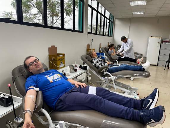 Voluntários realizaram doação de sangue neste sábado - foto 3