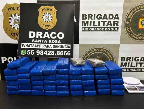 Forma apreendidos 33,5kg de maconha. Ninguém foi preso