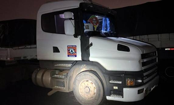 Drogas são encontradas em carreta de donativos no Oeste - foto 3