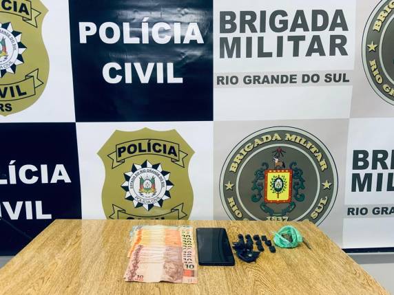 A ação de policiais da Brigada Militar e a Polícia Civil, ocorreu na tarde desta sexta-feira (31)