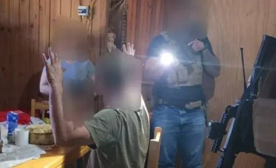 A jovem foi localizada após quatro tentativas de buscas domiciliares nas regiões envolvidas