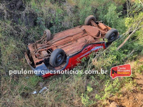 Homem fica ferido após capotar veículo na BR 472 em São José do Inhacorá - foto 2