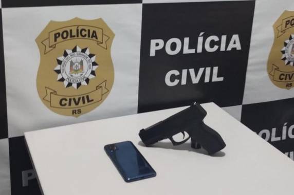 De acordo com a Polícia Civil, abordagem aconteceu quando o político de Estância Velha fazia uma caminhada, perto das 22h de terça-feira (11)