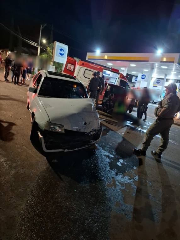 Colisão frontal entre dois veículos deixa feridos na cidade de Ijuí - foto 3