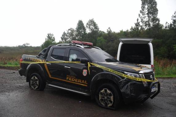 Parte do dinheiro estava com o assaltante que foi morto pela polícia ainda na noite de quarta-feira, e foi recuperada