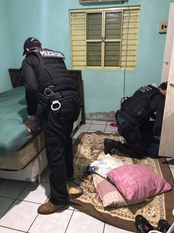 Polícia Civil identifica autores de homicídio e cumpre mandados de busca na casa de suspeitos, em Cerro Largo - foto 2