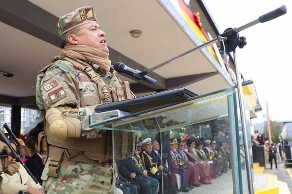 Tentativa de golpe é contida na Bolívia com movimento popular e troca de comandantes militares - foto 3