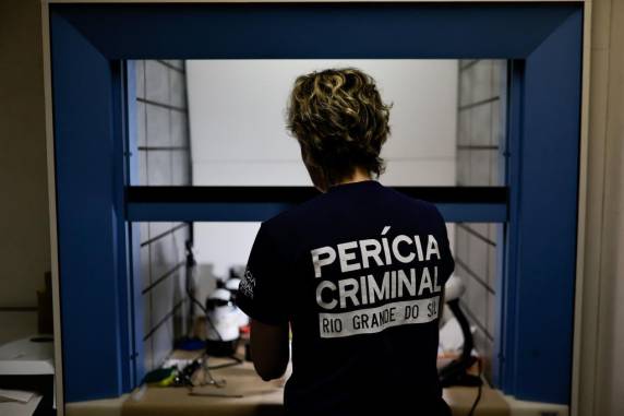 Segundo o instituto, o número não é maior porque, em muitos casos, os familiares não compareceram para fazer a coleta do DNA. Três corpos foram localizados na última semana no Vale do Taquari, mas ainda não foram identificados