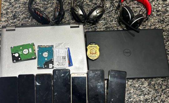 Golpe ocorre quando criminosos se passam por funcionários de um banco, utilizando números de telefone ou mensagens que parecem legítimos