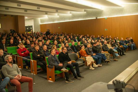 Sicredi lança Plano Safra com palestra de Marco Ripoli, criador do programa #oagronãopara - foto 3
