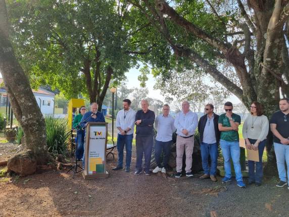 Jesus Sapateiro é homenageado com nome do novo centro esportivo, em Três de Maio - foto 6
