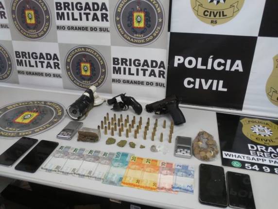 Investigação iniciada em março indicou que ao menos cinco residências eram usadas para o crime em uma mesma rua do bairro Progresso; um suspeito foi preso em flagrante nesta quinta-feira
