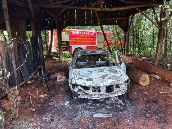 O delegado Rodrigo Régis da Silva destacou haver possibilidade de ser o carro usado pelos assaltantes.