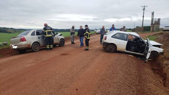 Quatro pessoas ficam feridas em acidente no interior de Soledade - foto 3