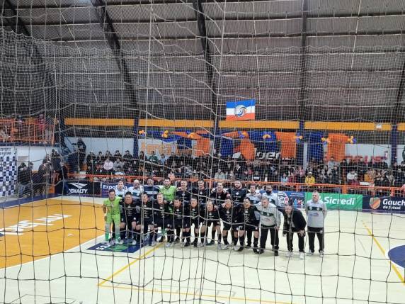 União Três-maiense vence o terceiro jogo e continua 100% na Liga Gaúcha de Futsal - foto 4