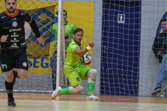 União Três-maiense vence o terceiro jogo e continua 100% na Liga Gaúcha de Futsal - foto 3