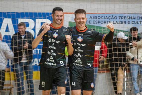 União Três-maiense vence o terceiro jogo e continua 100% na Liga Gaúcha de Futsal - foto 2