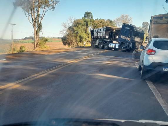 Grave acidente com vítima fatal na BR-472 em Santa Rosa - foto 2